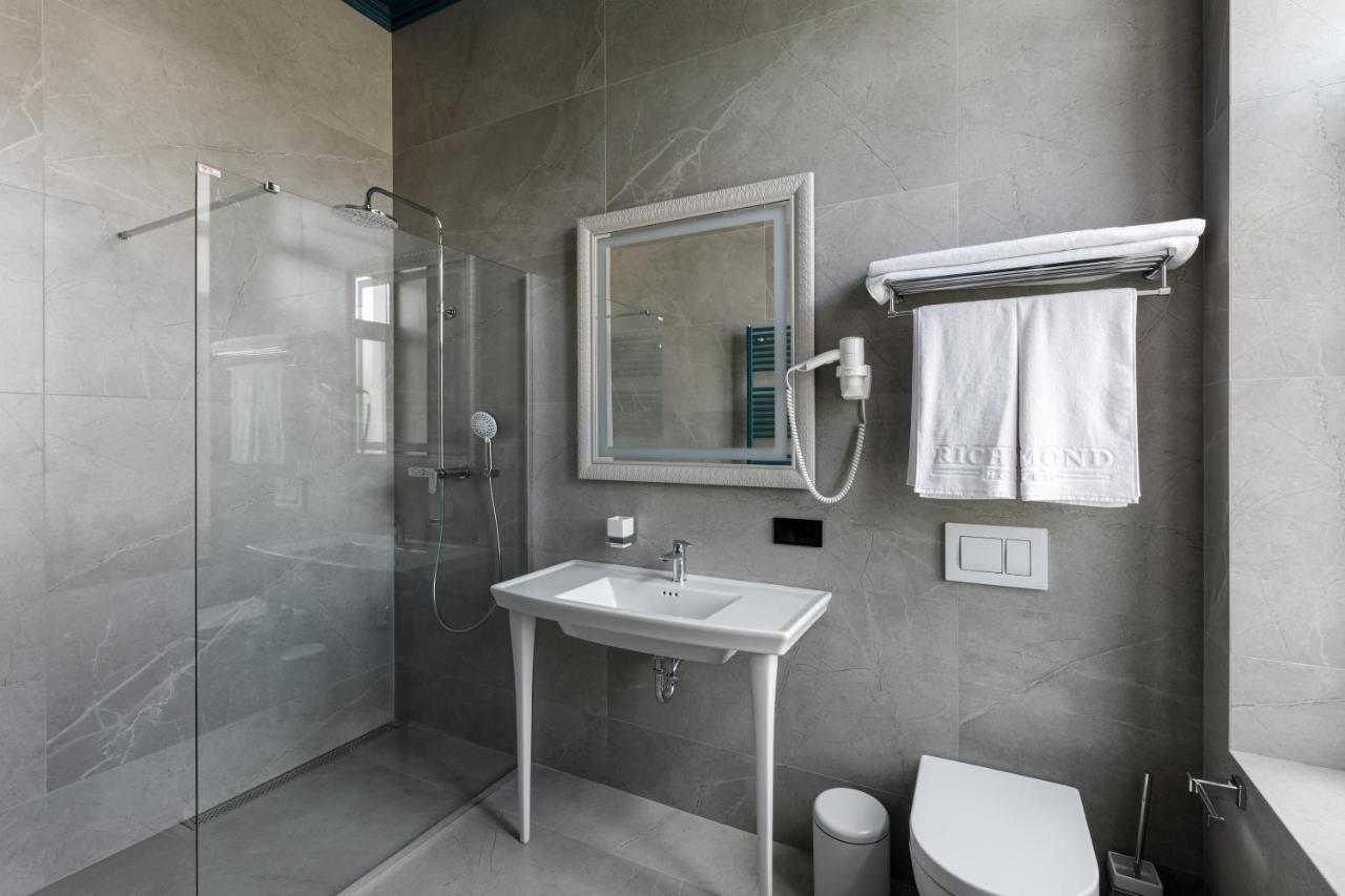 Richmond Hotel Κισινάου Εξωτερικό φωτογραφία