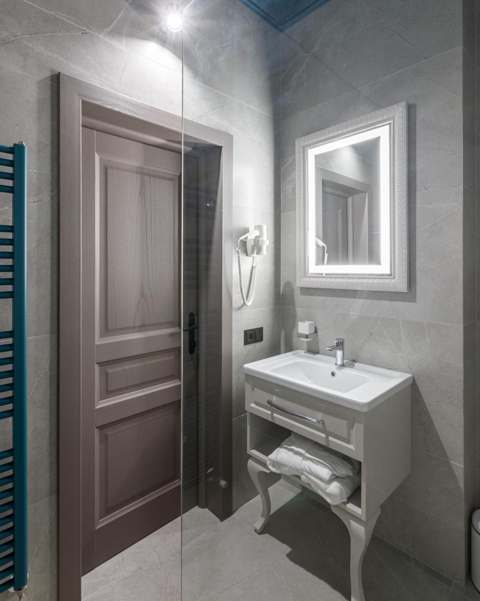Richmond Hotel Κισινάου Εξωτερικό φωτογραφία